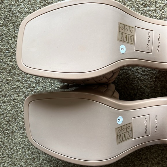 NWOT Dolce Vita Goldy Size 9 - Picture 12 of 16